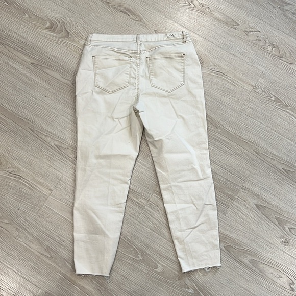 Women's Cream Jeans - Picture 2 of 3
